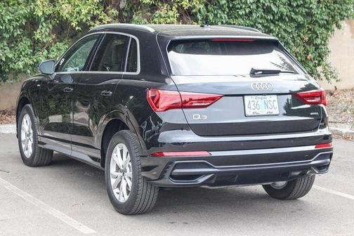 2022 Audi Q3 45 S line Premium