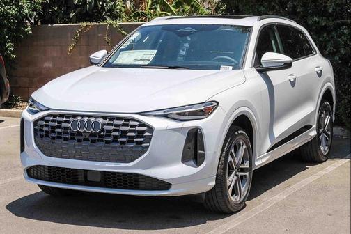 2025 Audi Q5 Premium