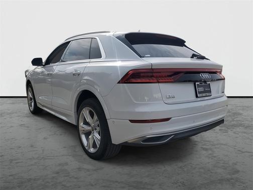 2023 Audi Q8 55 Premium Plus