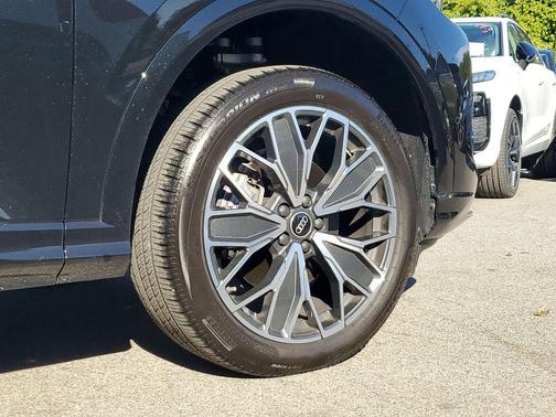 2025 Audi Q5 Premium Plus TFSI quattro S tronic