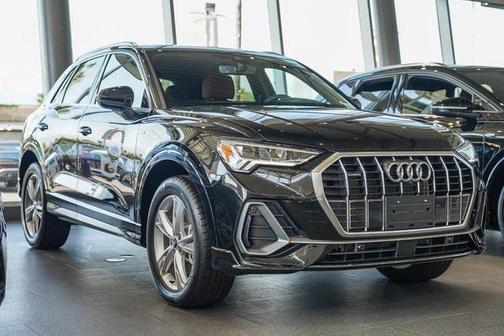 2024 Audi Q3 45 S line Premium Plus