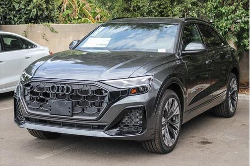 2025 Audi Q8 55 Premium Plus
