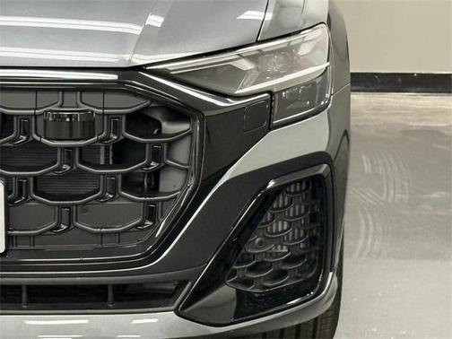 2025 Audi Q8 55 Premium Plus