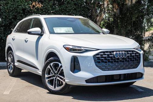 2025 Audi Q5 Premium Plus