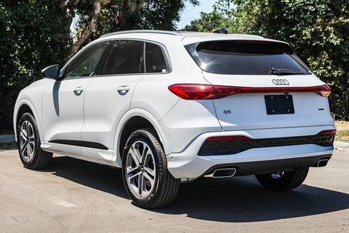 2025 Audi Q5 Premium Plus