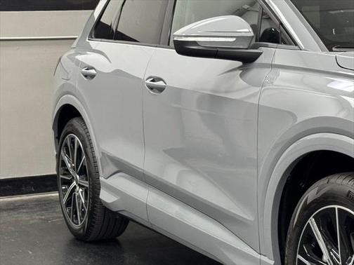 2025 Audi Q4 e-tron Premium 45 quattro