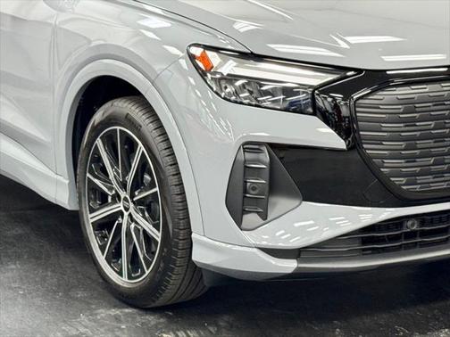 2025 Audi Q4 e-tron Premium 45 quattro