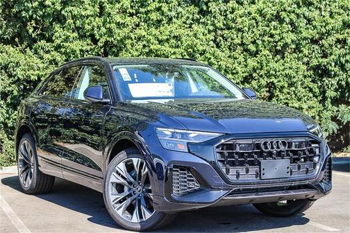 2025 Audi Q8 55 Premium