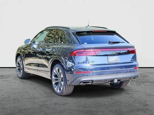 2025 Audi Q8 55 Premium