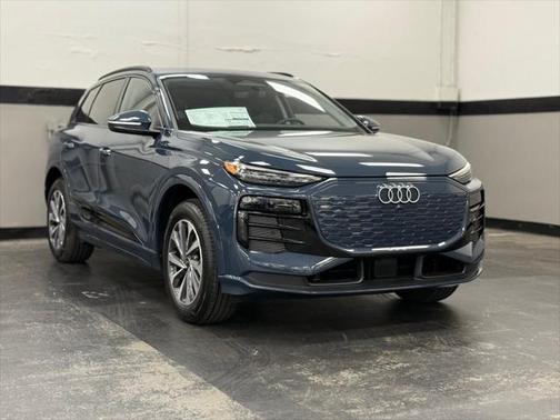 2025 Audi Q6 e-tron Premium Plus quattro