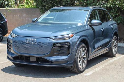 2025 Audi Q6 e-tron Premium Plus quattro