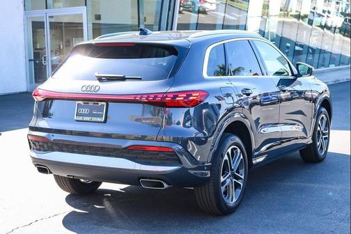 2025 Audi Q5 Premium Plus TFSI quattro S tronic