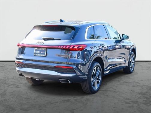 2025 Audi Q5 Premium Plus TFSI quattro S tronic