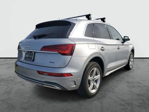 2023 Audi Q5 40 Premium