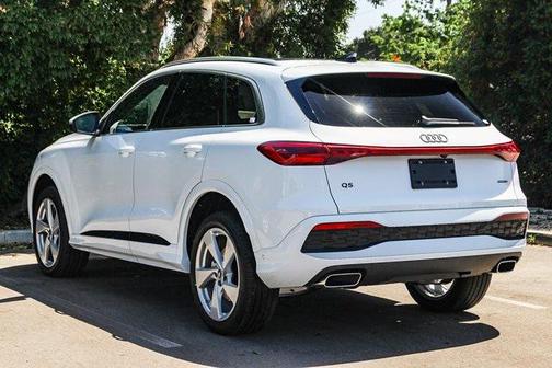 2025 Audi Q5 Premium Plus
