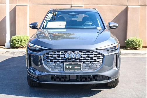 2025 Audi Q5 Premium TFSI quattro S tronic