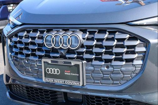 2025 Audi Q5 Premium TFSI quattro S tronic