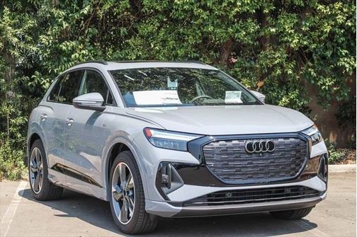 2025 Audi Q4 e-tron Premium 55 quattro