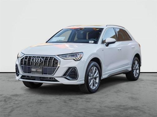 2025 Audi Q3 Premium 45 TFSI S line quattro Tiptronic