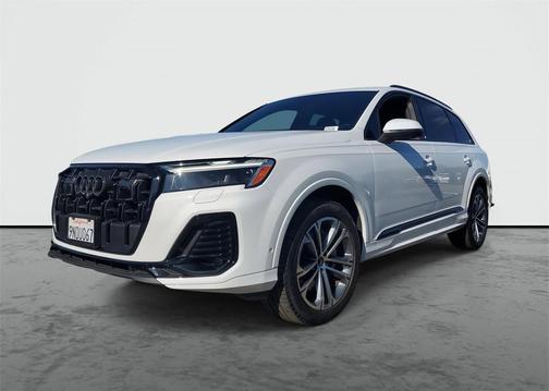 2025 Audi Q7 45 Premium Plus