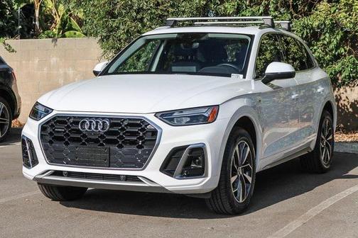 2022 Audi Q5 45 S line Premium Plus