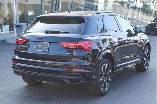 2025 Audi Q3 45 S line Premium Plus