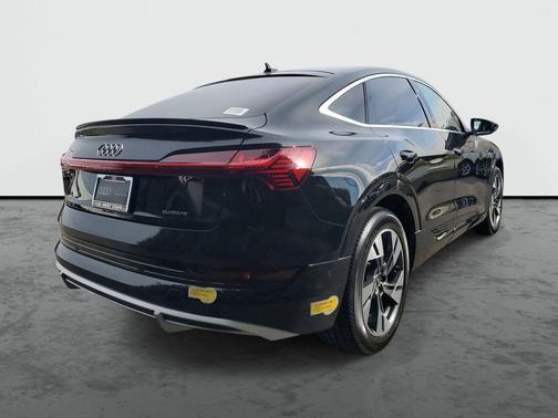 2022 Audi e-tron Sportback S line Prestige