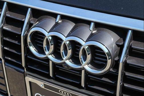 2025 Audi Q3 45 S line Premium Plus