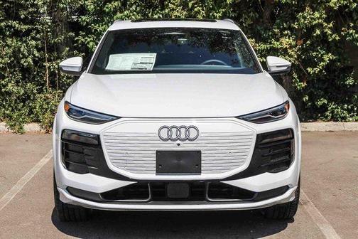 2025 Audi Q6 e-tron Premium