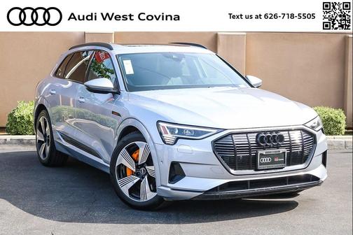 2022 Audi e-tron Premium Plus