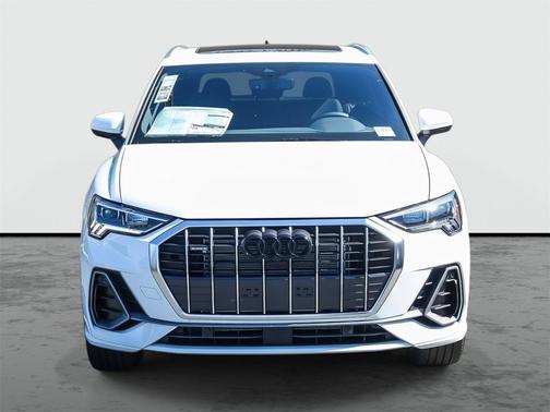 2025 Audi Q3 45 S line Premium Plus