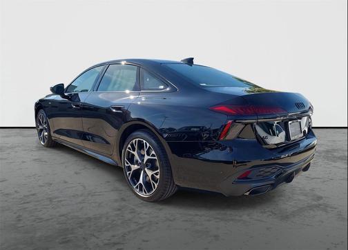 2026 Audi A6 Premium Plus quattro S tronic