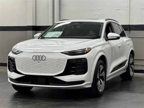 2025 Audi Q6 e-tron Premium Plus quattro