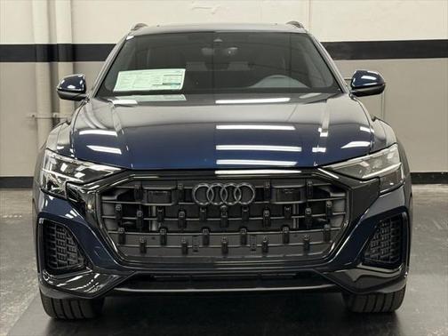 2025 Audi Q8 55 Premium
