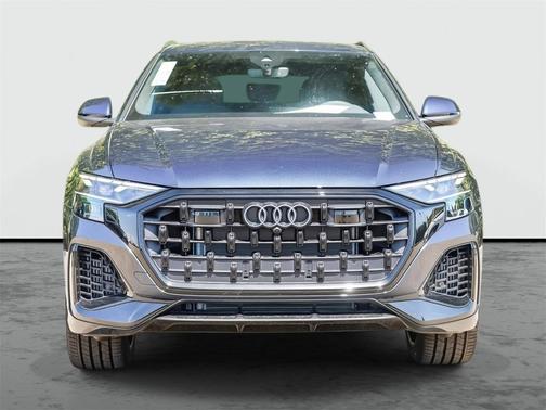2025 Audi Q8 55 Premium
