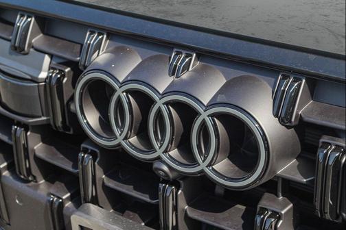 2026 Audi Q7 45 Premium