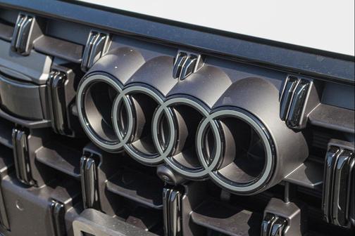 2026 Audi Q7 45 Premium