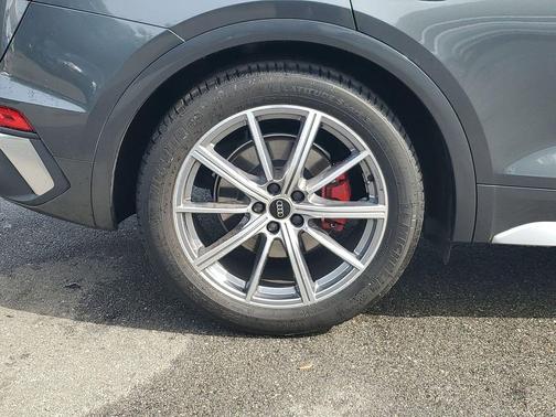 2025 Audi SQ5 3.0T Premium Plus