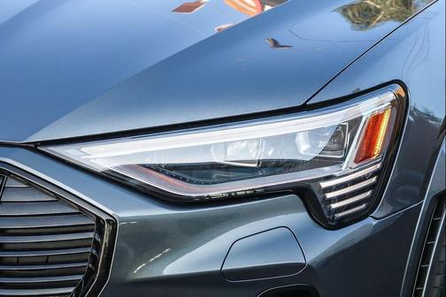 2023 Audi e-tron S Premium Plus quattro