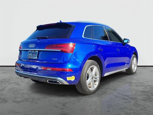 2022 Audi Q5 e 55 S line Premium Plus