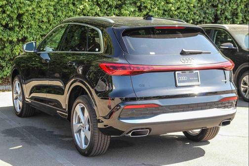 2025 Audi Q5 Premium Plus TFSI quattro S tronic