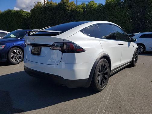 2022 Tesla Model X Dual Motor All-Wheel Drive