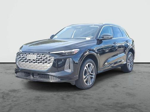 2025 Audi Q5 Premium Plus TFSI quattro S tronic