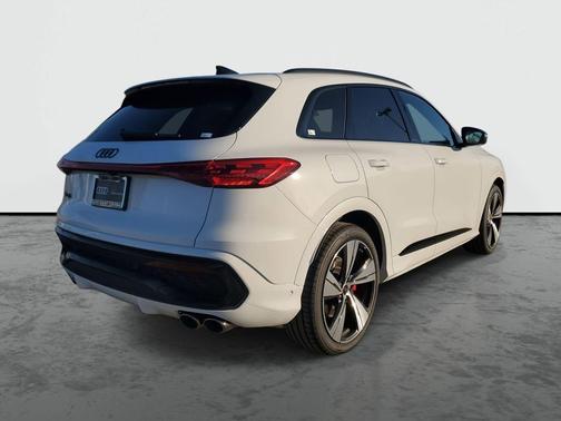 2025 Audi SQ5 3.0T Premium Plus