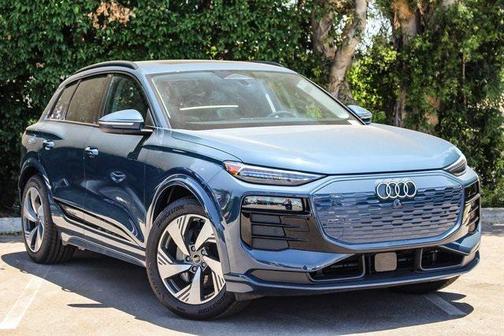 2025 Audi Q6 e-tron Prestige quattro