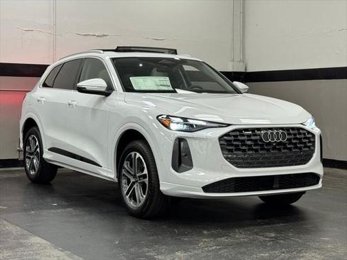 2025 Audi Q5 Premium