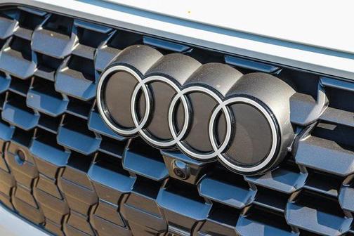 2025 Audi Q5 Premium