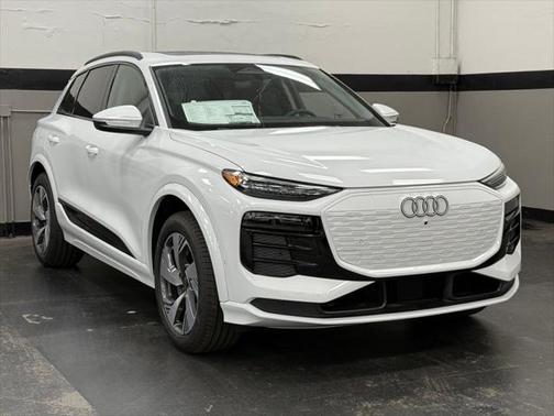 2025 Audi Q6 e-tron Premium Plus quattro