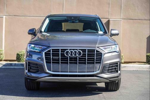2022 Audi Q7 45 Premium