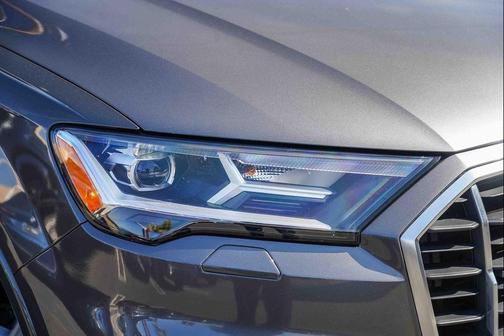 2022 Audi Q7 45 Premium